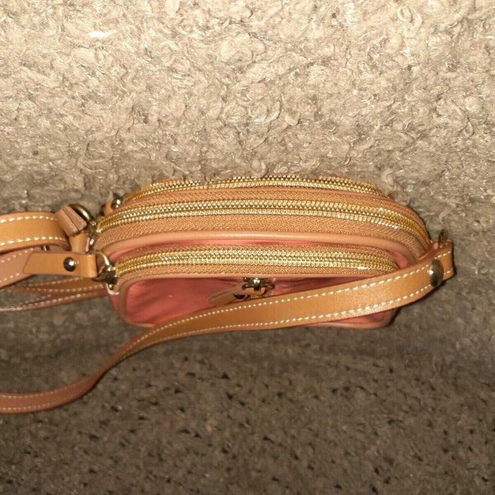 VALENTINA-Italy-Genuine Patent Leather Crossbody Handbag-Coral/Orange-Near Mint - Picture 6 of 8